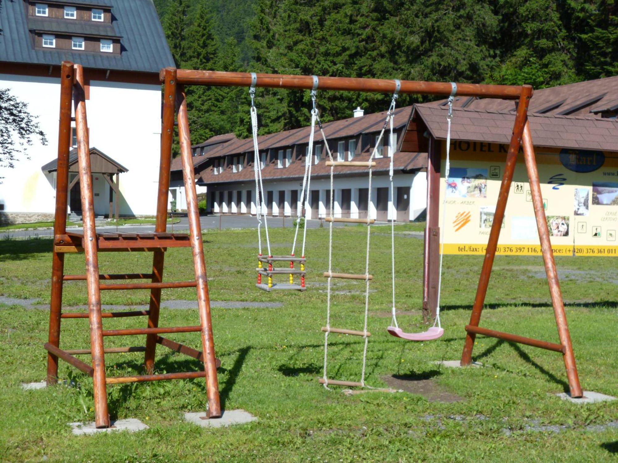 Hotel Karl Zelezna Ruda Exterior photo